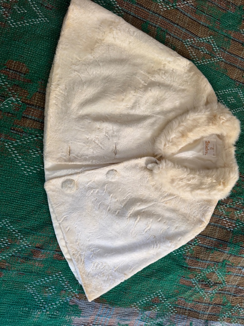 True Vintage Bridal Wedding Caplet